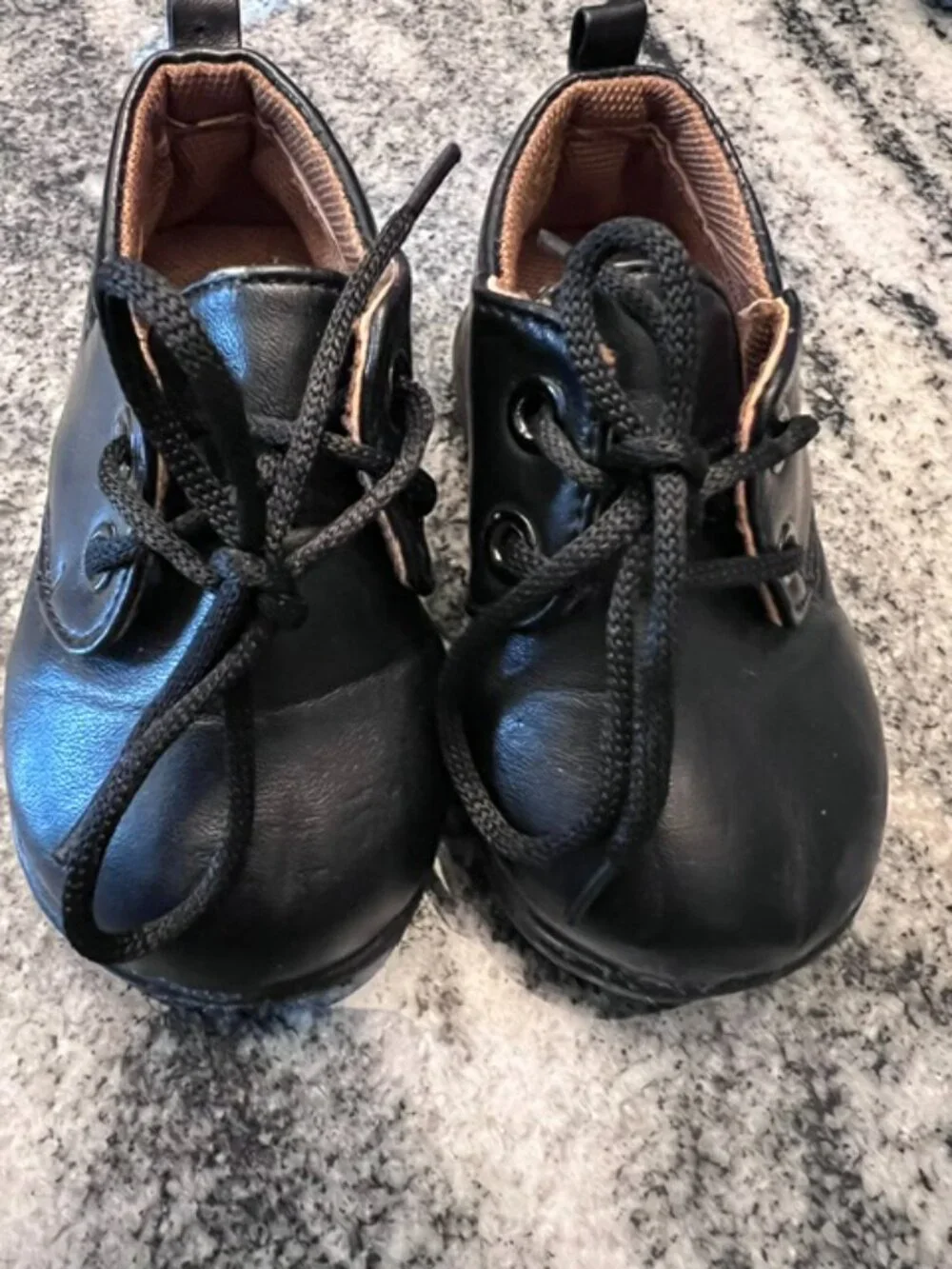TENDERTOES Infant Boys Black Oxford Crib shoes Size 2 faux leather Newborn